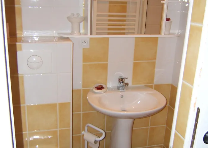 D'hotes Domaine D'en Baleux לינה וארוחת בוקר