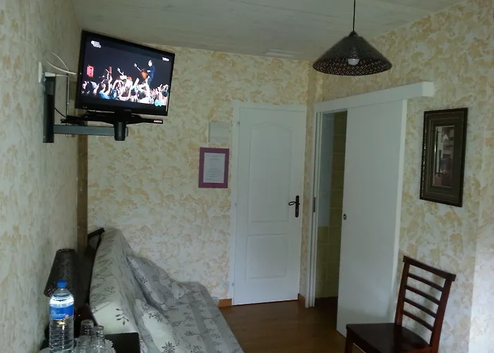 לינה וארוחת בוקר D'hotes Domaine D'en Baleux Labruguière